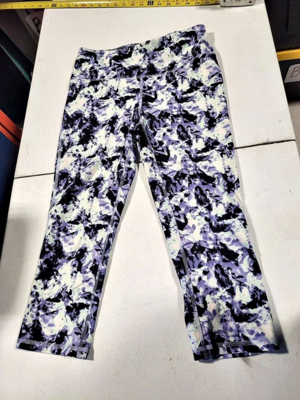 DSG Abstract Leggings in Purple & White Small